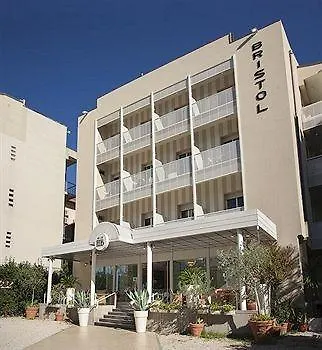 Bristol Szálloda 3*